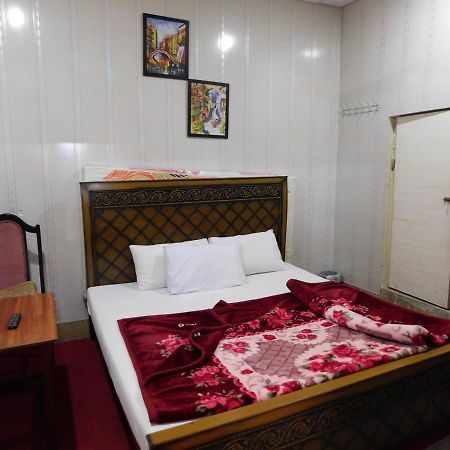Rex Hotel Rawalpindi Extérieur photo